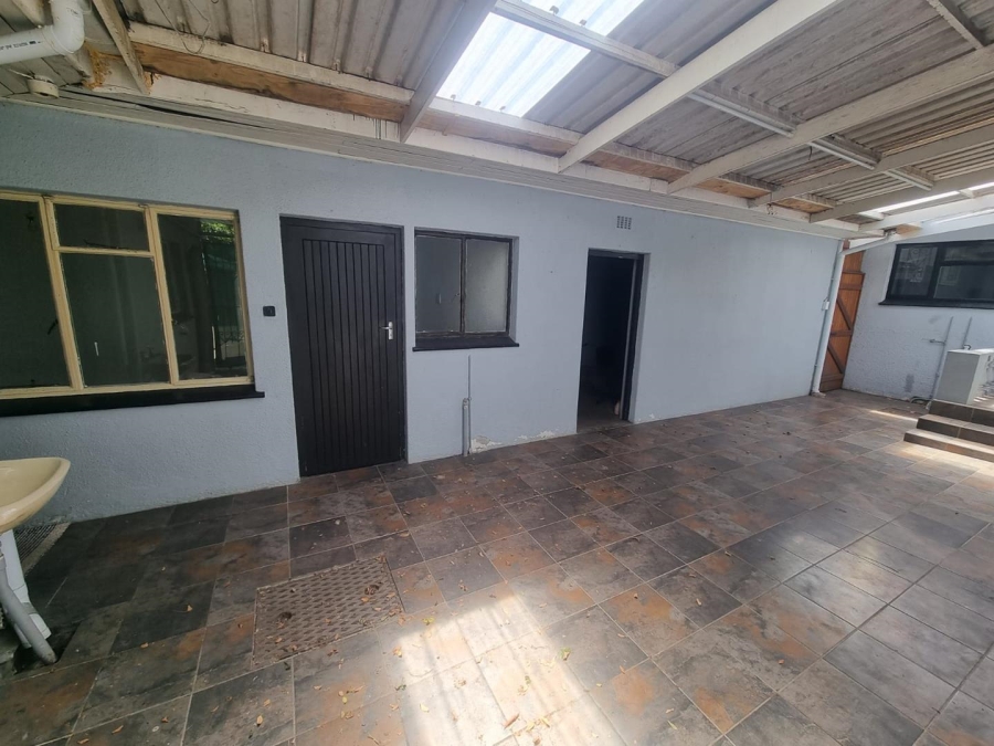 4 Bedroom Property for Sale in Claremont Western Cape